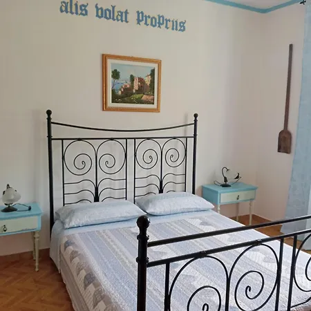 Pensionat D'ogliastra, Triei